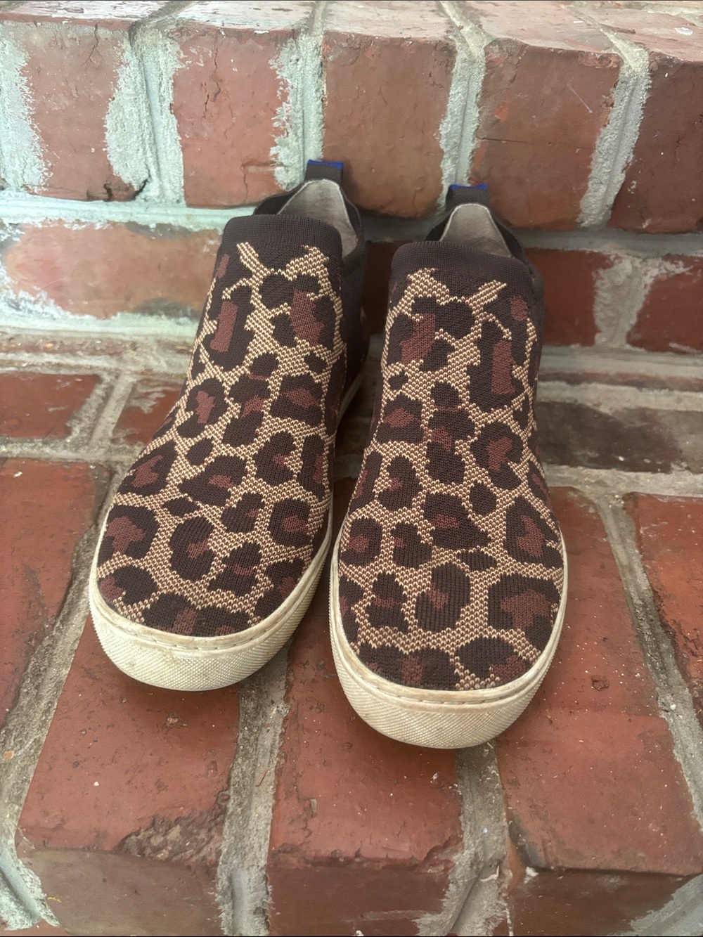 Rothys Chelsea boot Snake skin print sz 8